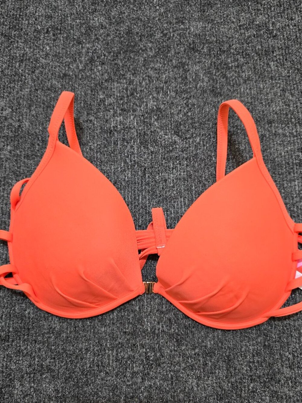 Victoria’s Secret “The Fabulous” Bikini Top 34D Coral Push Up Molded Cups Strapp